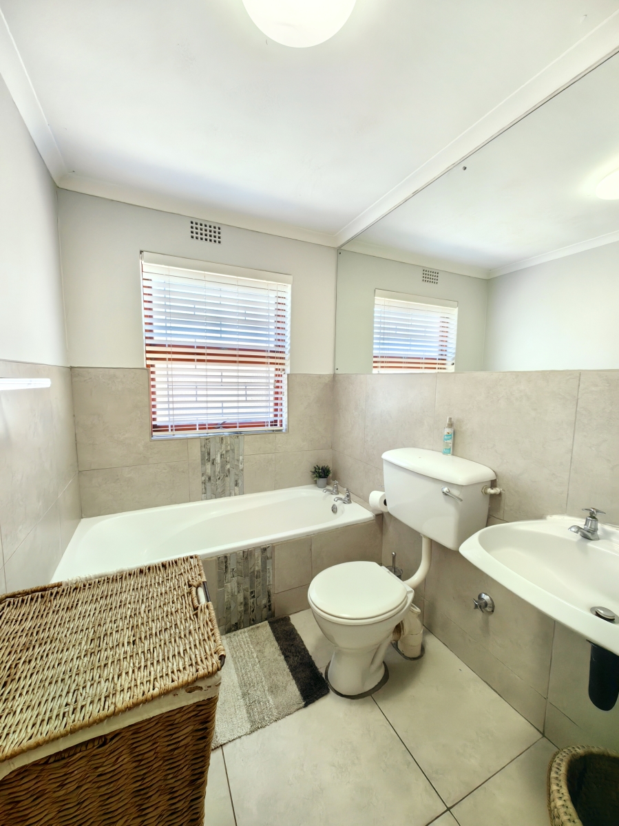 3 Bedroom Property for Sale in De Bron Western Cape